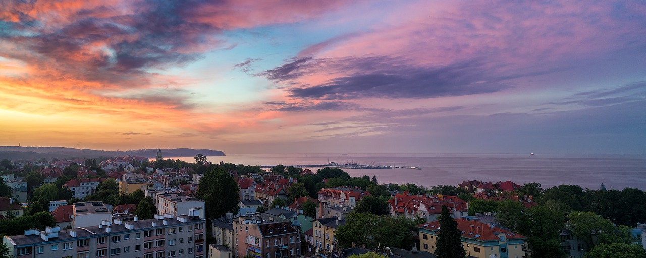 Wypoczynek nad morzem – coś więcej niż plaże